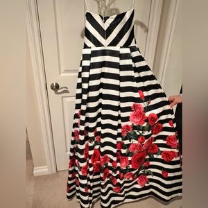 Super fun prom dress - sleeveless with a ball gown bottom